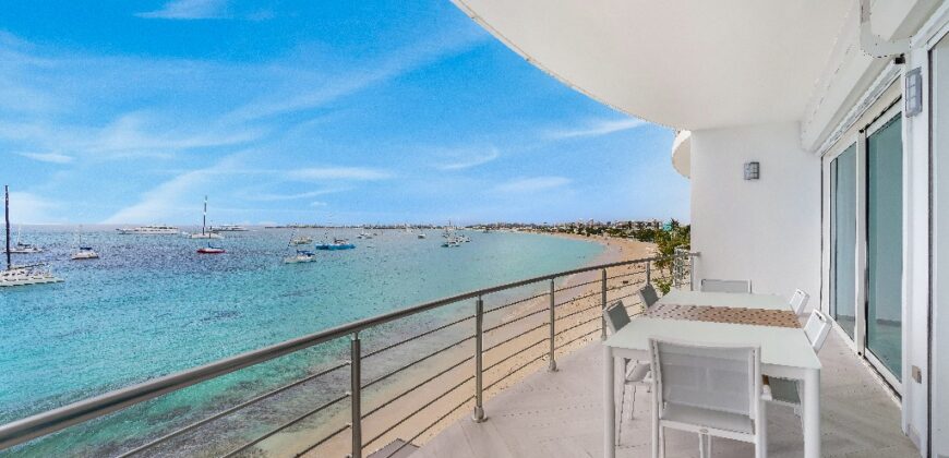 Luxury Simpson Bay Beachfront Condo