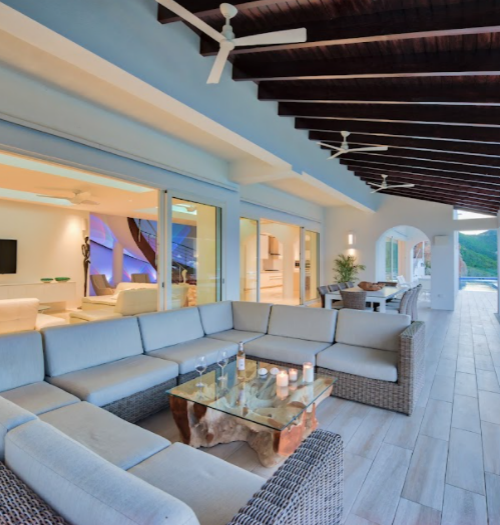 A rental property listing in St Maarten.